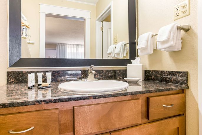 Imagen de la habitación del Hotel Red Lion Inn and Suites Branson. Foto 5