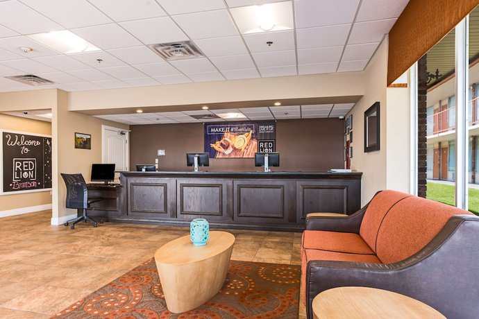 Imagen de los interiores del Hotel Red Lion Inn and Suites Branson. Foto 13