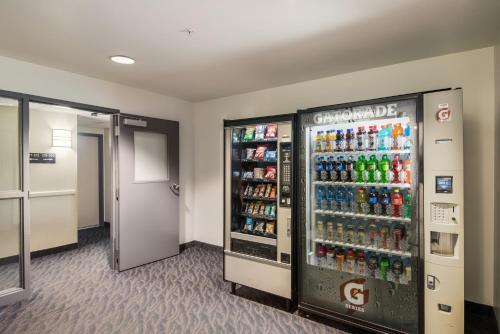 Imagen general del Hotel Red Lion Inn and Suites Butte. Foto 4