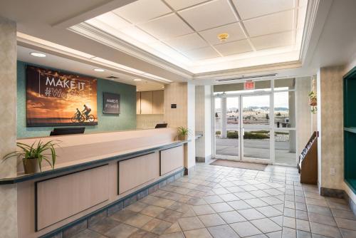 Imagen general del Hotel Red Lion Inn and Suites Butte. Foto 6