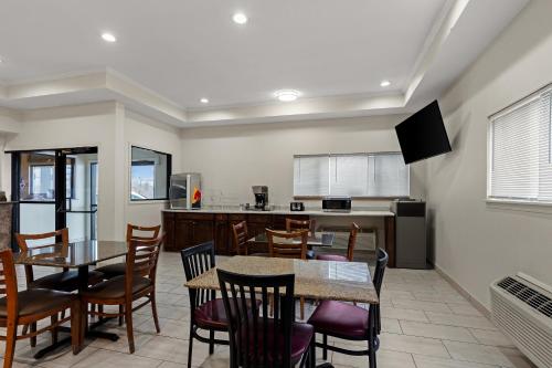 Imagen general del Hotel Red Lion Inn and Suites Caseyville. Foto 4