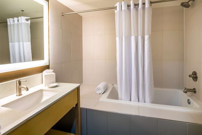 Imagen de la habitación del Hotel Red Lion Inn and Suites Everett. Foto 7