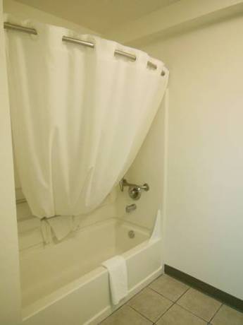 Imagen de la habitación del Hotel Red Lion Inn and Suites Kennewick Tri-cities. Foto 4