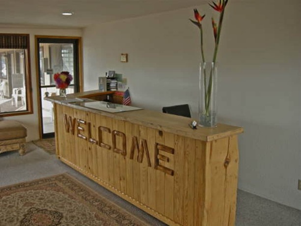 Imagen de los interiores del Hotel Red Lion Inn and Suites La Pine. Foto 14