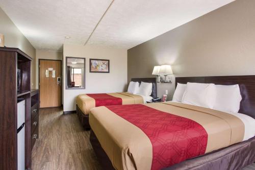 Imagen de la habitación del Hotel Red Lion Inn and Suites Olathe Kansas City. Foto 11