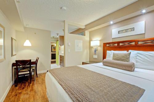 Imagen de la habitación del Hotel Red Lion Inn and Suites Victoria. Foto 19