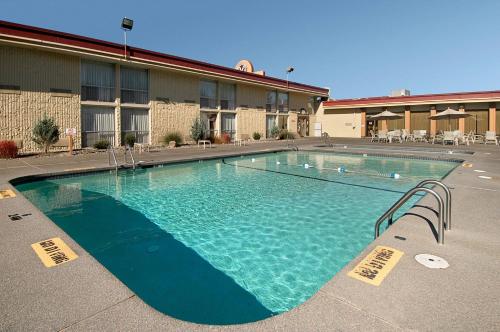 Imagen de la piscina del Hotel Red Lion Kelso Longview. Foto 20