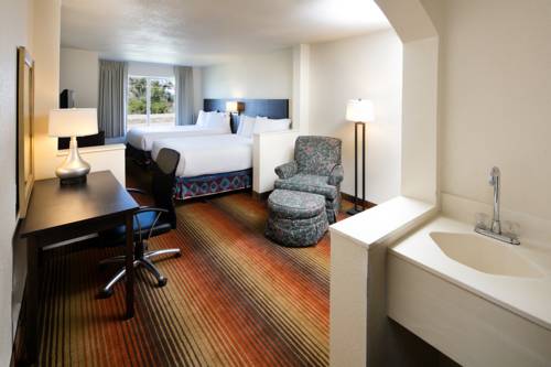 Imagen de la habitación del Hotel Red Lion Lajunta. Foto 5