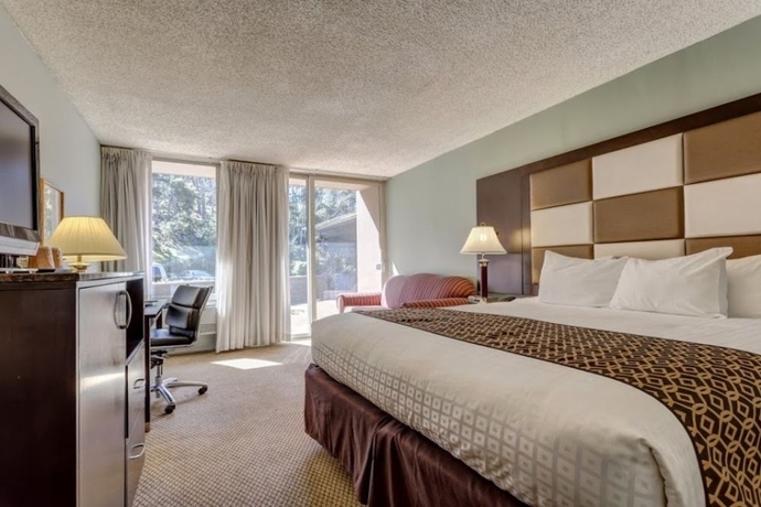 Imagen de la habitación del Hotel Red Lion Monterey. Foto 10