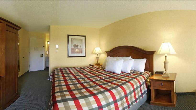 Imagen de la habitación del Hotel Red Lion Pendleton. Foto 5