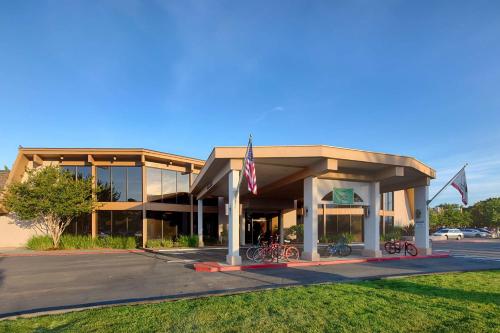 Imagen general del Hotel Red Lion Redding. Foto 4