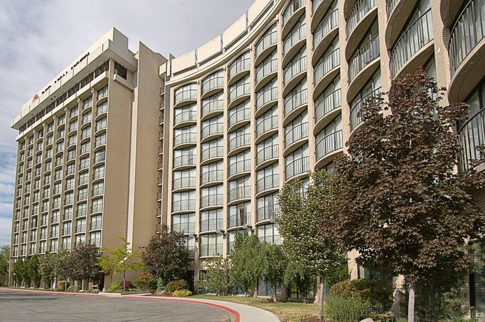 Imagen de los exteriores del Hotel Red Lion Salt Lake Downtown. Foto 9