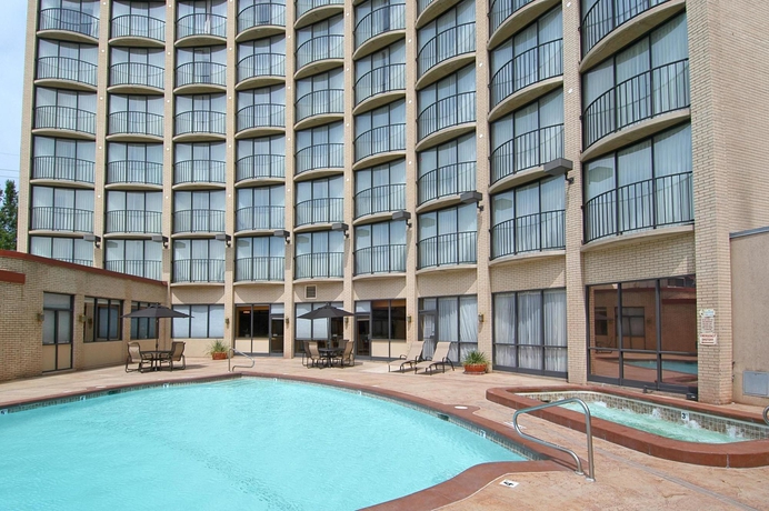 Imagen de los exteriores del Hotel Red Lion Salt Lake Downtown. Foto 10