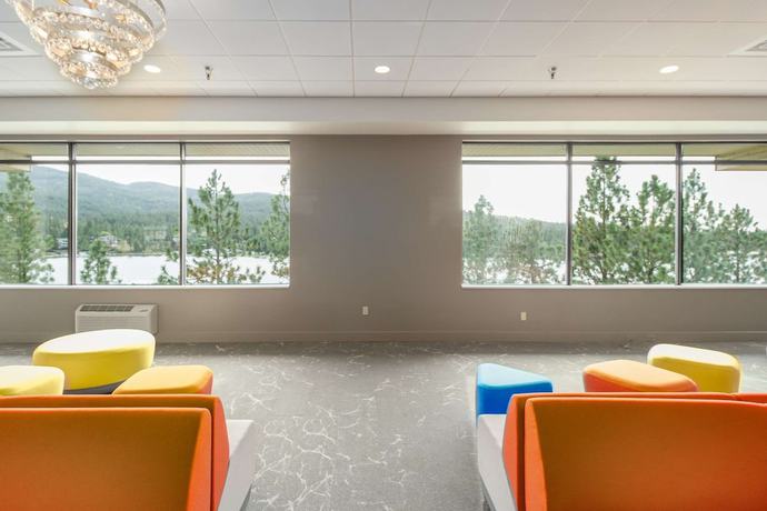 Imagen de los interiores del Hotel Red Lion Templin's On The River. Foto 18