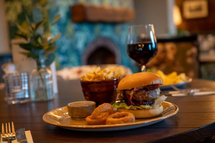 Imagen general del Hotel Red Lion Todwick by Greene King Inns. Foto 2