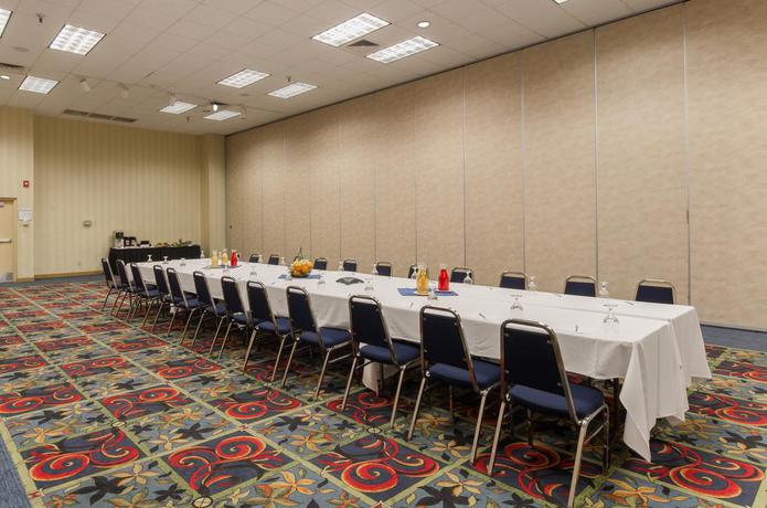 Imagen de los interiores del Hotel Red Lion and Conference Center Cheyenne. Foto 18