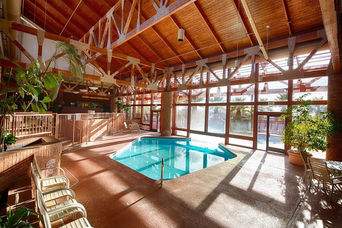 Imagen de la piscina del Hotel Red Lion and Conference Center St. George, Ut. Foto 16