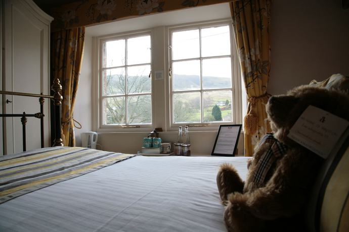 Imagen de la habitación del Hotel Red Lion and Manor House. Foto 8