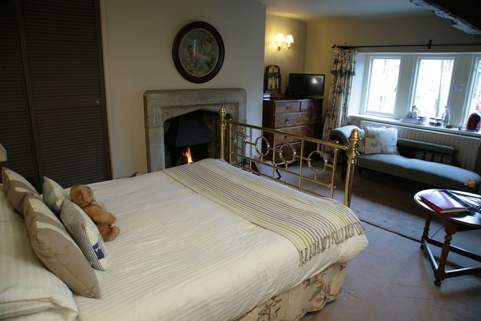 Imagen de la habitación del Hotel Red Lion and Manor House. Foto 13