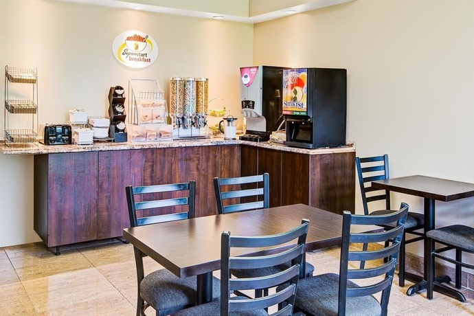 Imagen general del Hotel Red Maple Inn and Suites. Foto 7