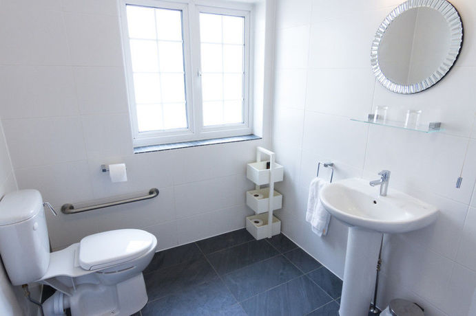 Imagen del bar/restaurante del Hotel Red Mullions Guest House. Foto 4