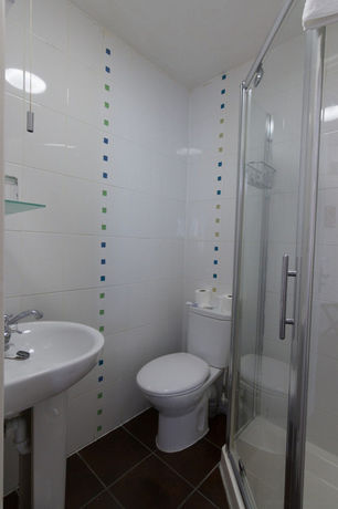 Imagen de la habitación del Hotel Red Mullions Guest House. Foto 13