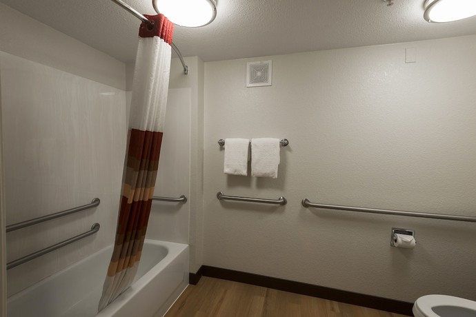 Imagen de la habitación del Hotel Red Oak Inn Detroit Metro Airport - Belleville. Foto 8