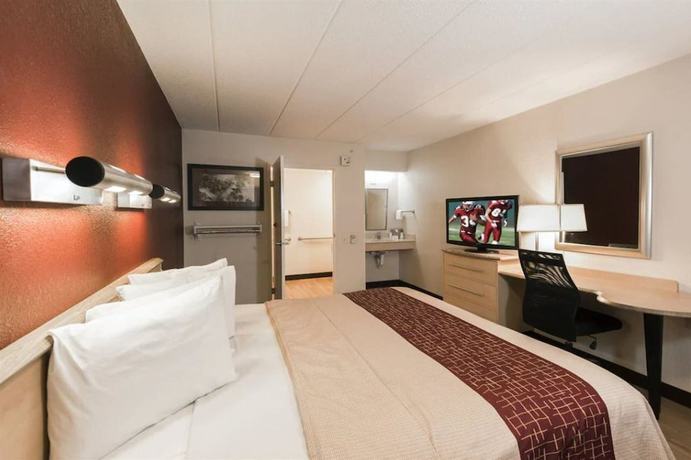 Imagen de la habitación del Hotel Red Oak Inn Detroit Metro Airport - Belleville. Foto 12