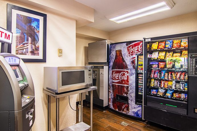 Imagen de los interiores del Hotel Red Oak Inn Detroit - Southfield. Foto 11