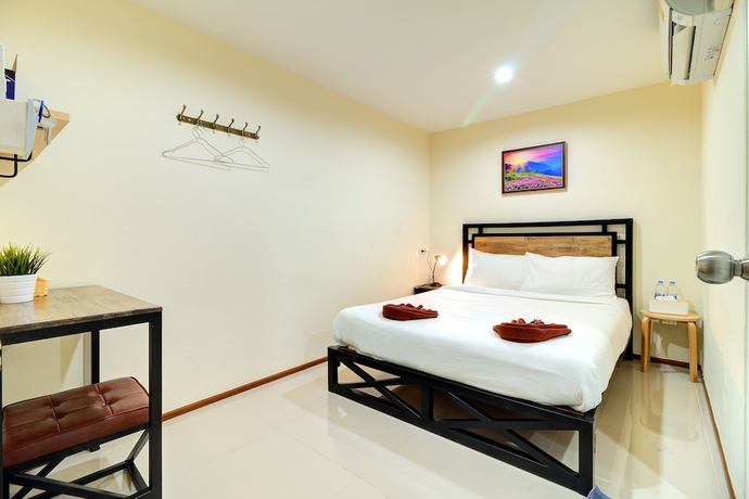 Imagen de la habitación del Hotel Red Pin Inn. Foto 7