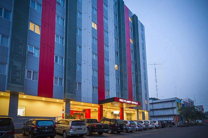 Imagen general del Hotel Red Planet Bekasi. Foto 14