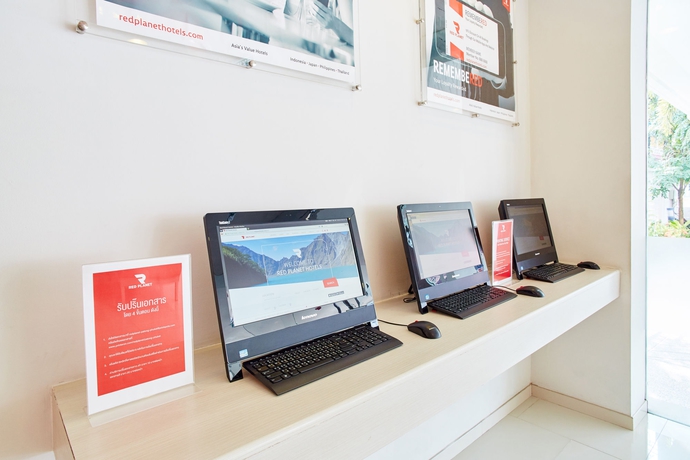 Imagen de los interiores del Hotel Red Planet Phuket Patong. Foto 15