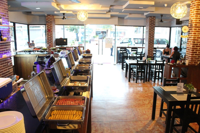 Imagen del bar/restaurante del Hotel Red Planet Phuket Patong. Foto 6