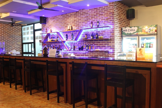 Imagen del bar/restaurante del Hotel Red Planet Phuket Patong. Foto 9