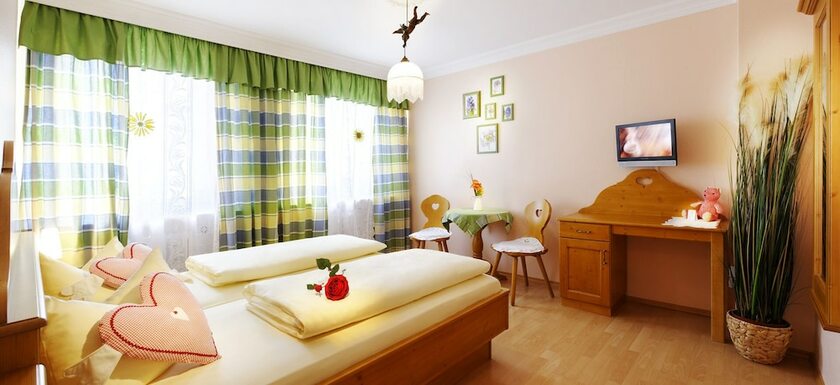 Imagen de la habitación del Hotel Red Point Holiday Village. Foto 11