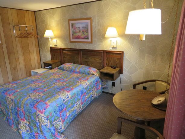 Imagen de la habitación del Hotel Red Ranch Motel. Foto 18
