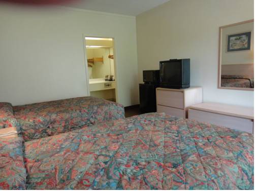 Imagen de la habitación del Hotel Red River Inn Alexandria. Foto 10