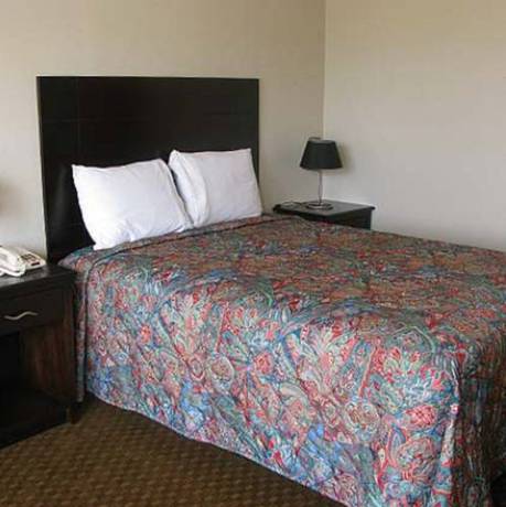 Imagen de la habitación del Hotel Red River Inn Alexandria. Foto 12