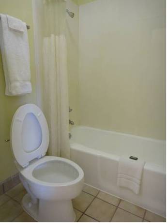 Imagen de la habitación del Hotel Red River Inn Alexandria. Foto 14