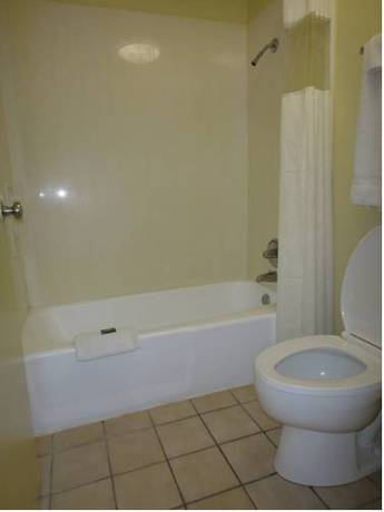 Imagen de la habitación del Hotel Red River Inn Alexandria. Foto 15