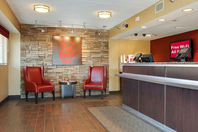 Imagen de los interiores del Hotel Red Roof Inn Akron. Foto 18