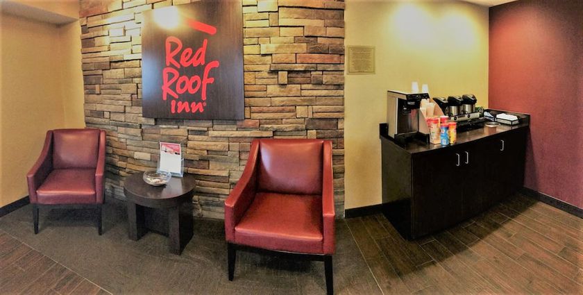 Imagen del bar/restaurante del Hotel Red Roof Inn Akron. Foto 2