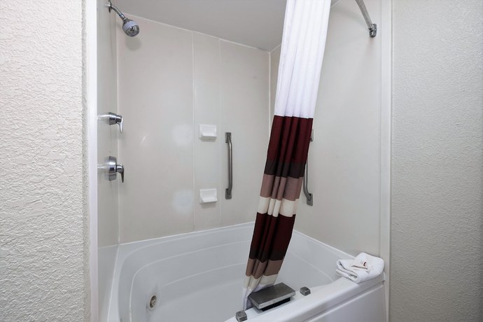 Imagen de la habitación del Hotel Red Roof Inn Ames. Foto 5