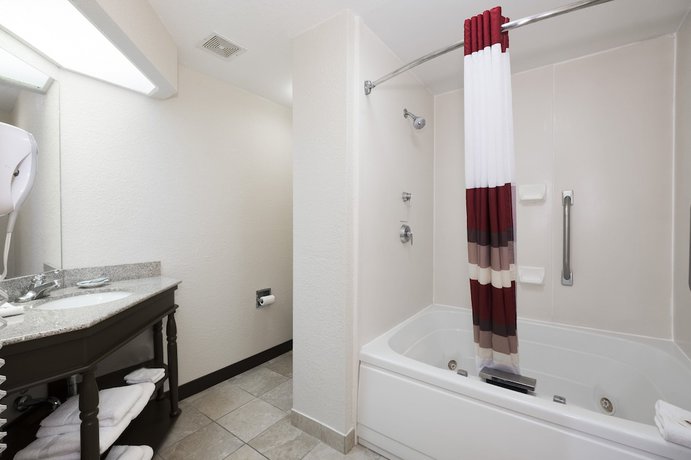Imagen de la habitación del Hotel Red Roof Inn Ames. Foto 7