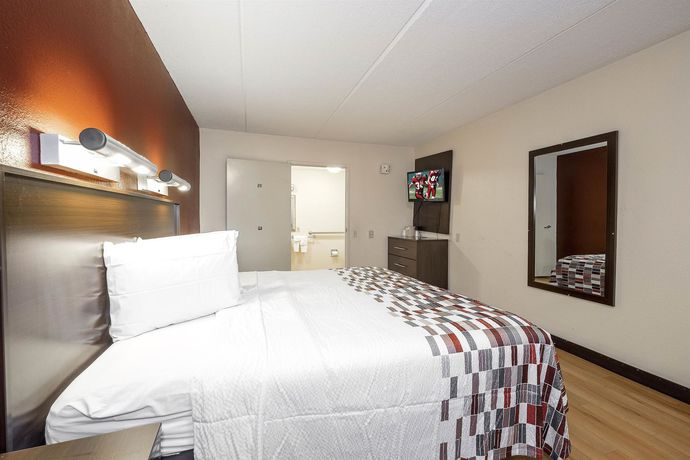 Imagen de la habitación del Hotel Red Roof Inn Atlanta - Smyrna/ Ballpark. Foto 17