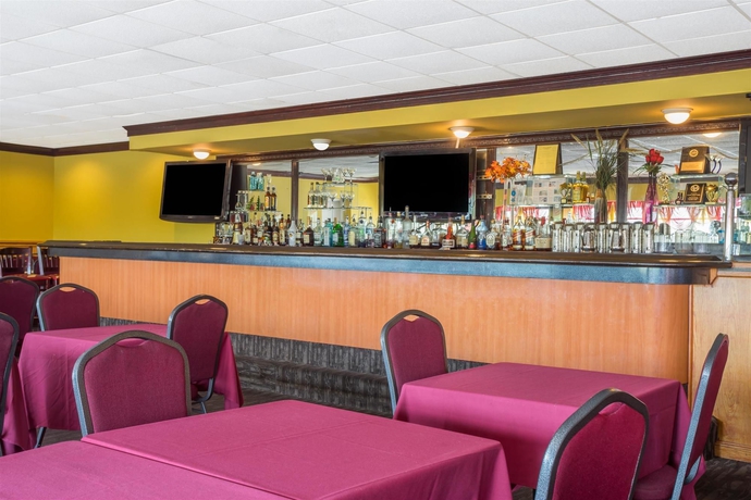 Imagen del bar/restaurante del Hotel Red Roof Inn Baltimore. Foto 3