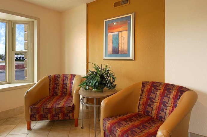 Imagen de los interiores del Hotel Red Roof Inn Bowling Green. Foto 19