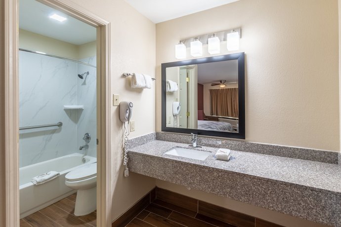 Imagen de la habitación del Hotel Red Roof Inn Buffalo, TX. Foto 11