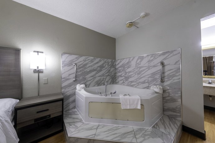 Imagen de la habitación del Hotel Red Roof Inn Charlottesville. Foto 13