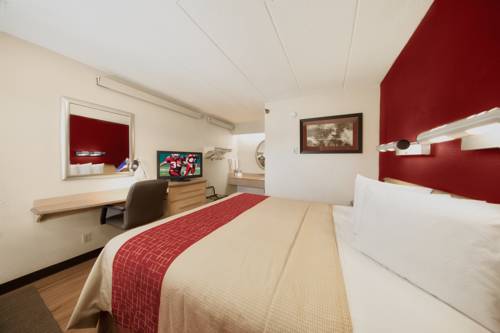 Imagen de la habitación del Hotel Red Roof Inn Cincinnati Northeast - Blue Ash. Foto 9